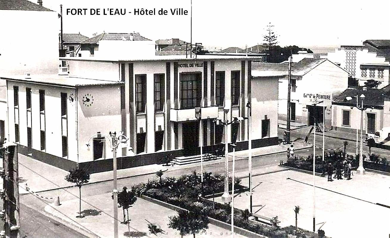 Fort de l'eau - Hotel de ville.jpg